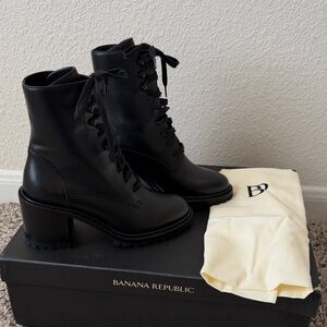 Banana Republic Women's Black Leather Lace-Up Boots